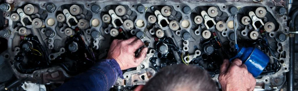 Truck Trailer Vrachtwagen Reparatie en Onderhoud Truck Trailer Vrachtwagen Reparatie Onderhoud